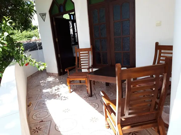 Унаватуна: Sunil Garden Guesthouse Coffee and More