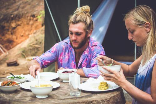 Элла: Ella Glamping