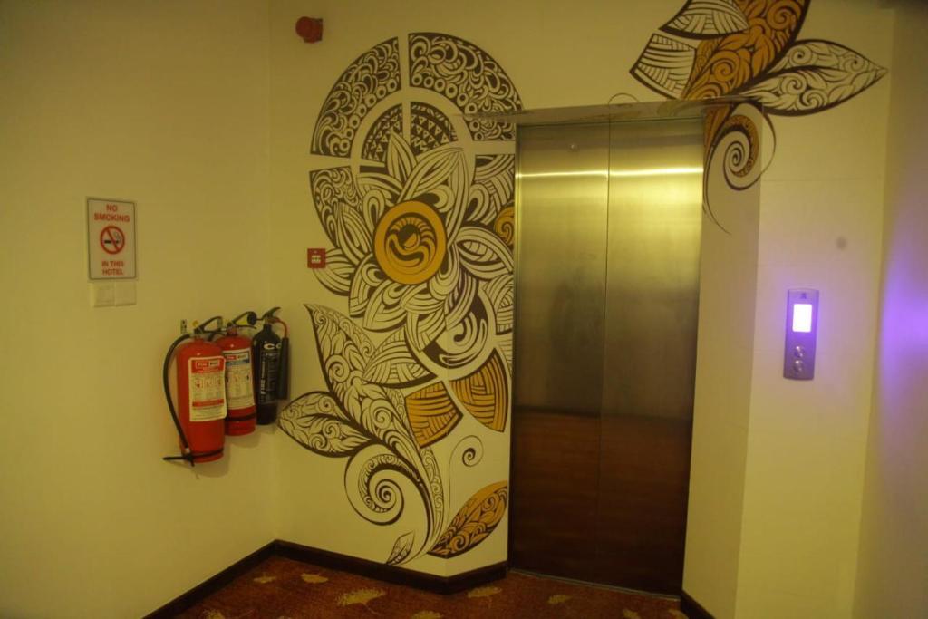 Коломбо: City Hotel Colombo 02