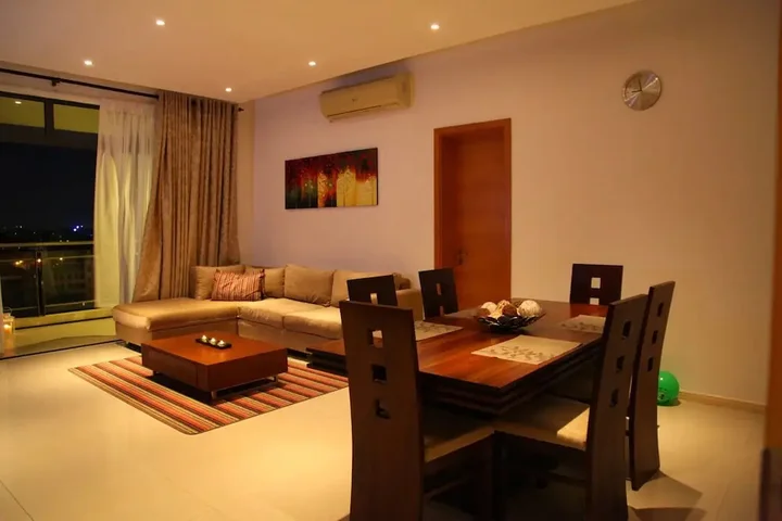 Коломбо: Carlsen Residence