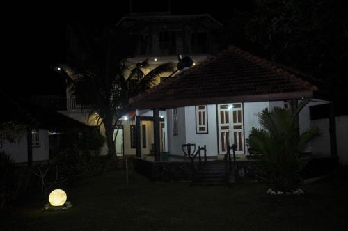 Ахангама: New Surf Paradise Bungalow