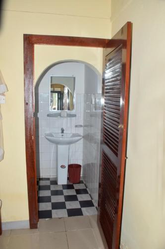 Мирисса: Mira Whales Resort