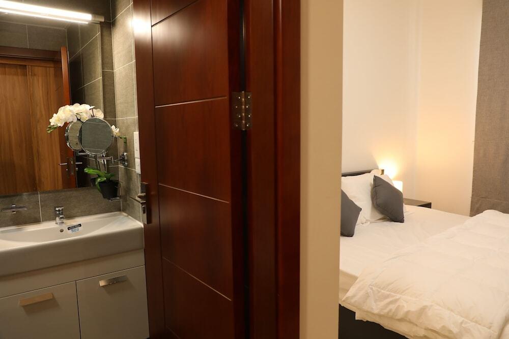 Коломбо: Impeccable 2-bed Apartment in Astoria- Colombo 3