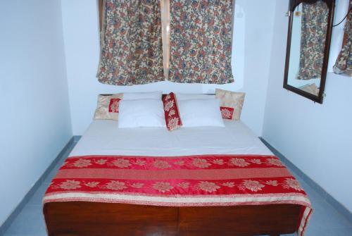 Коломбо: Tina's Cosy Room 2