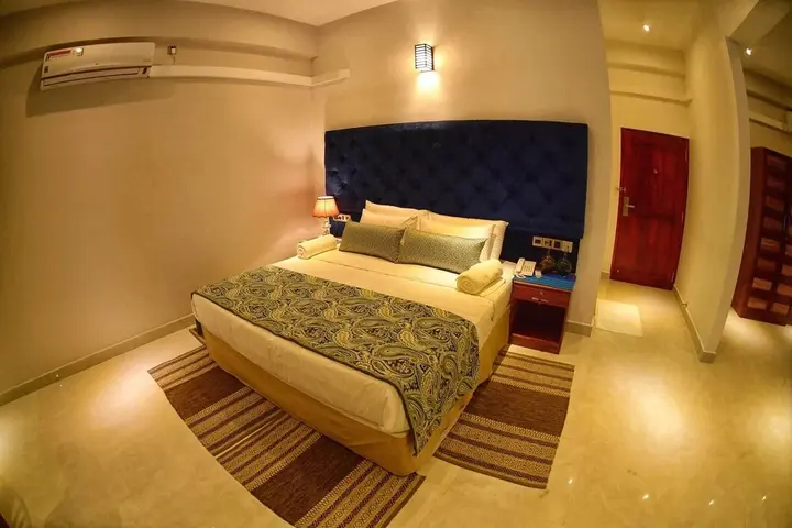 Удавалаве: Royal Reach Family Resort