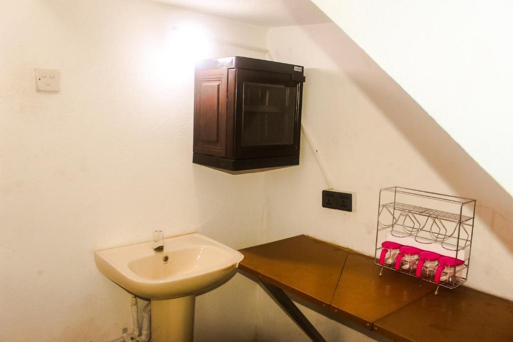 Acb Hostal And Appartments — фото 2