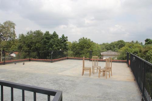 Дамбулла: Evergreen Hotel Dambulla