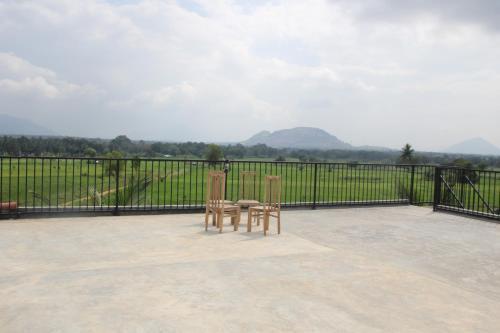 Дамбулла: Evergreen Hotel Dambulla