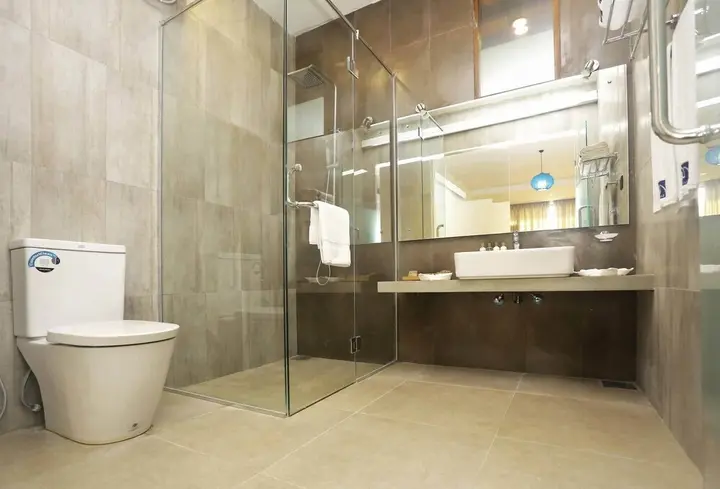 Хабарадува: Chari Lake Hotel