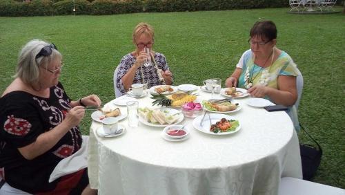 Панадура: Aqua Pearl Lake Resort