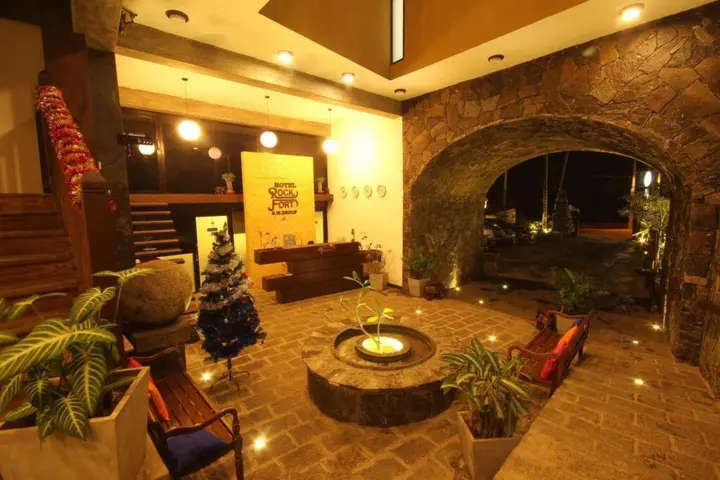 Унаватуна: Отель Rock Fort Hotel