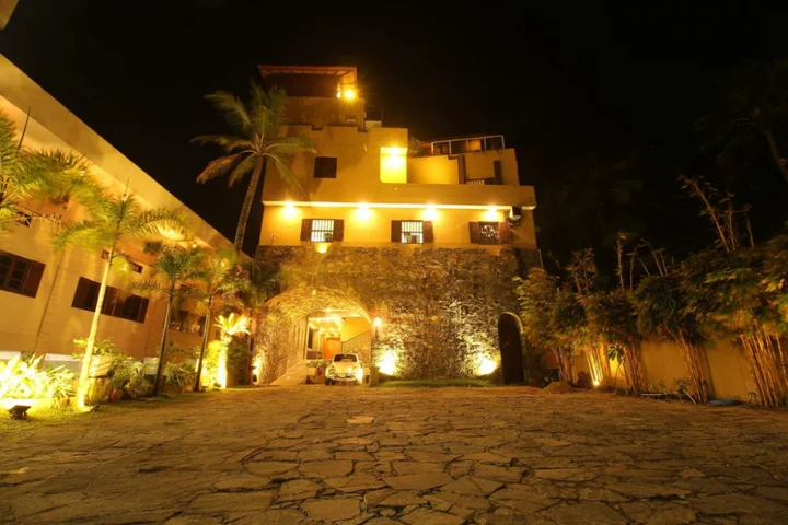 Унаватуна: Отель Rock Fort Hotel