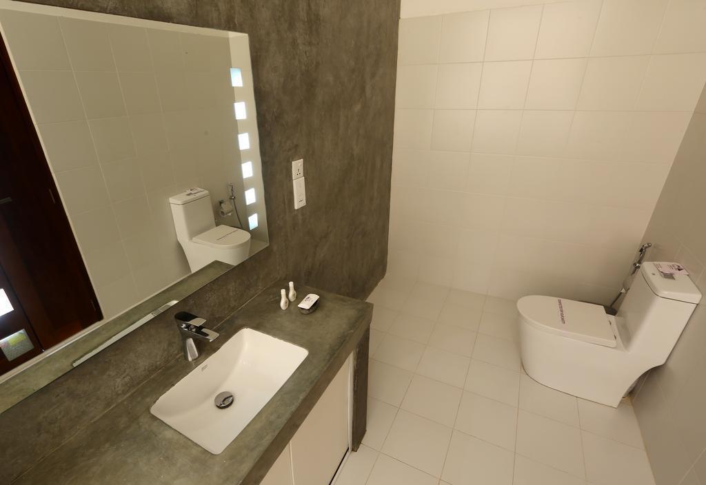 Унаватуна: Отель Rock Fort Hotel