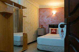 Коломбо: ZEN Rooms Sea Street Pettah Colombo