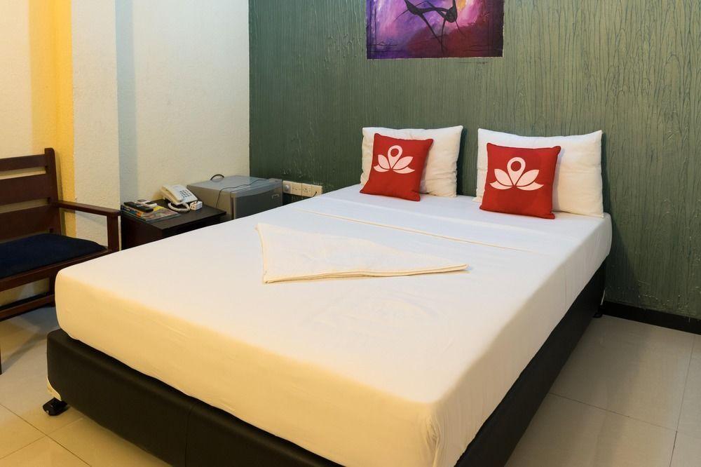 Коломбо: ZEN Rooms Sea Street Pettah Colombo