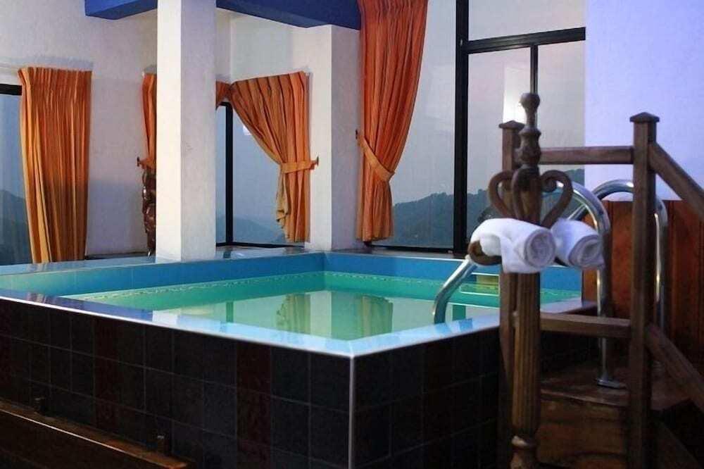 Элла: Ella Mount Heaven Hotel