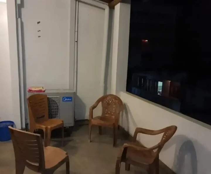Коломбо: Trellis Apartment