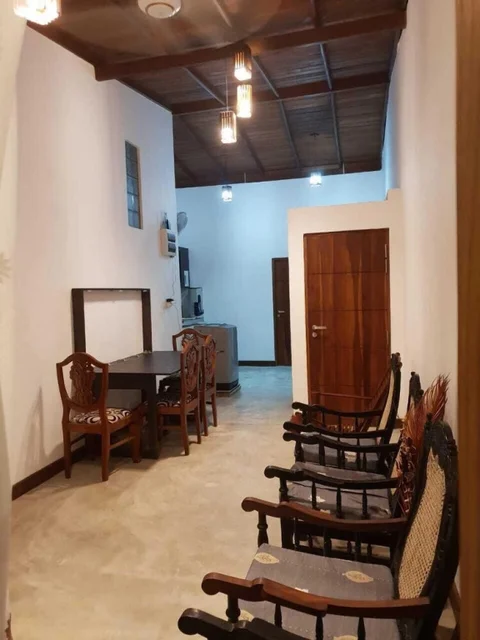 Коломбо: Trellis Apartment