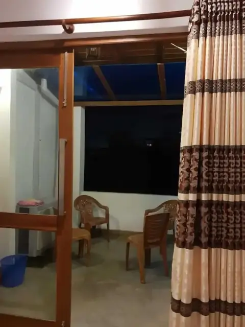 Коломбо: Trellis Apartment