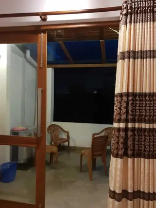 Коломбо: Trellis Apartment