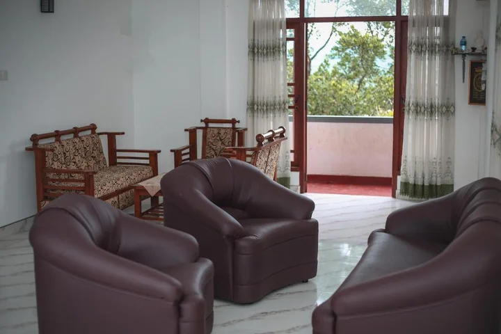 Канди: Hostel House