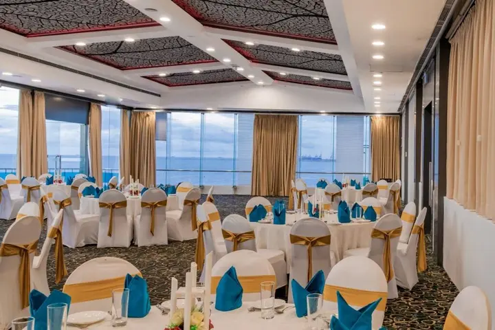 Коломбо: Global Towers Hotel & Suites