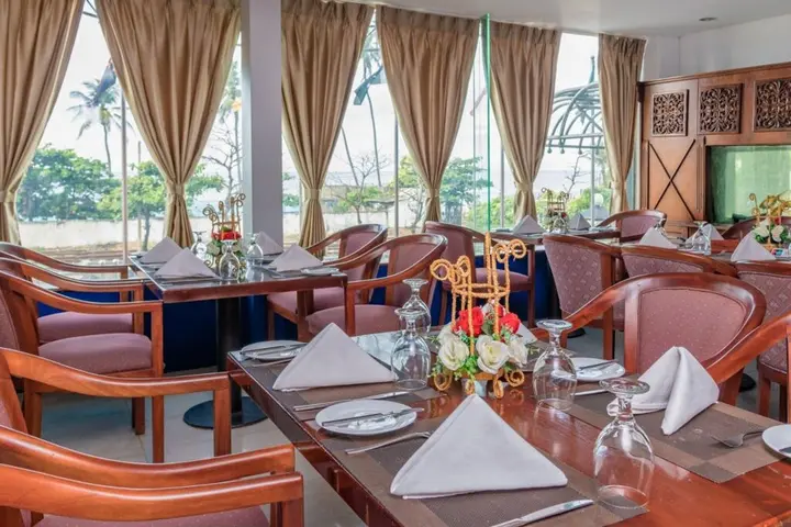 Коломбо: Global Towers Hotel & Suites