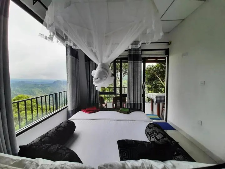 Элла: Glorious Nature Inn