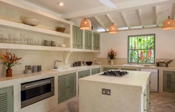 Ахангама: Beautifully Renovated Family Village House Within Walking Distance To The Beach