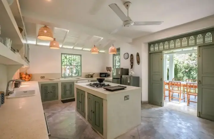 Ахангама: Beautifully Renovated Family Village House Within Walking Distance To The Beach