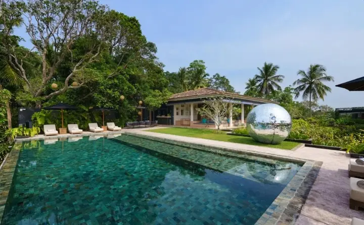 Унаватуна: Cool and Contemporary Hilltop Villa With Ocean Views