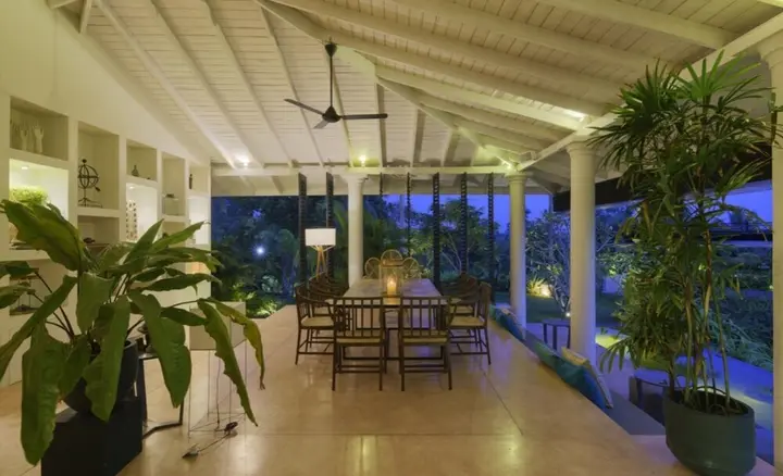 Унаватуна: Cool and Contemporary Hilltop Villa With Ocean Views