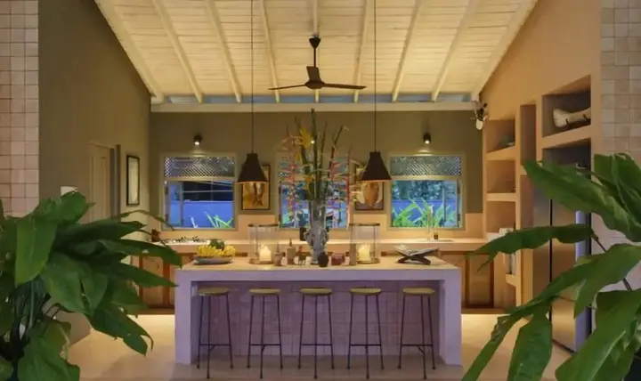 Унаватуна: Cool and Contemporary Hilltop Villa With Ocean Views