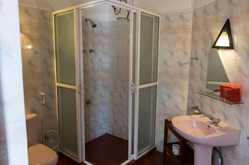 Унаватуна: ZEN Rooms Matara Road