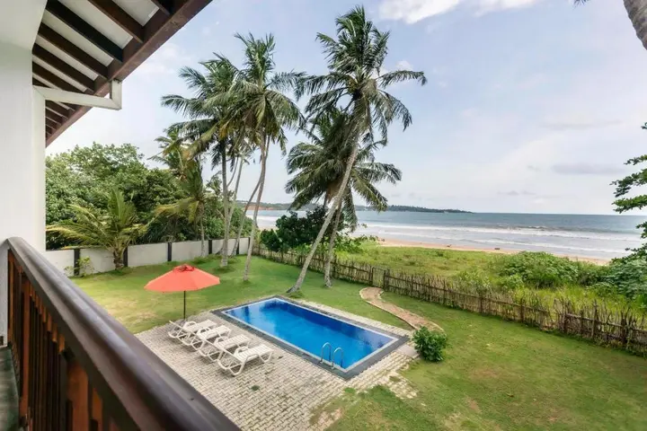 Велигама: 360 Surf Weligama Bay