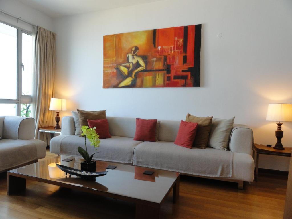Коломбо: Sea View Monarch Apartment located within Cinnamon Grand Hotel Complex