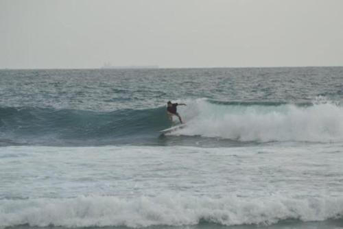 Ахангама: Jayanthi Surf Dreams