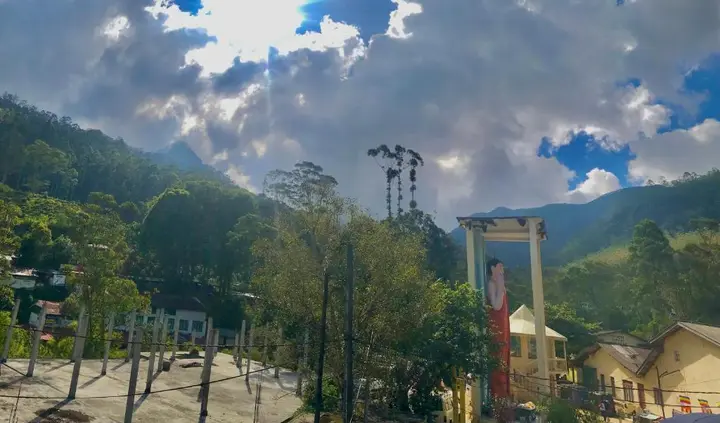 Наллатанния: Mountain Villa Adam's Peak