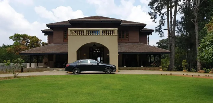 Канди: Dendrobium House