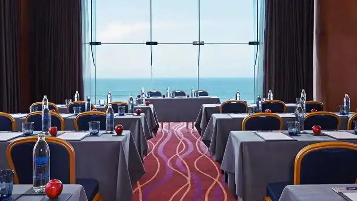 Коломбо: Radisson Hotel Colombo