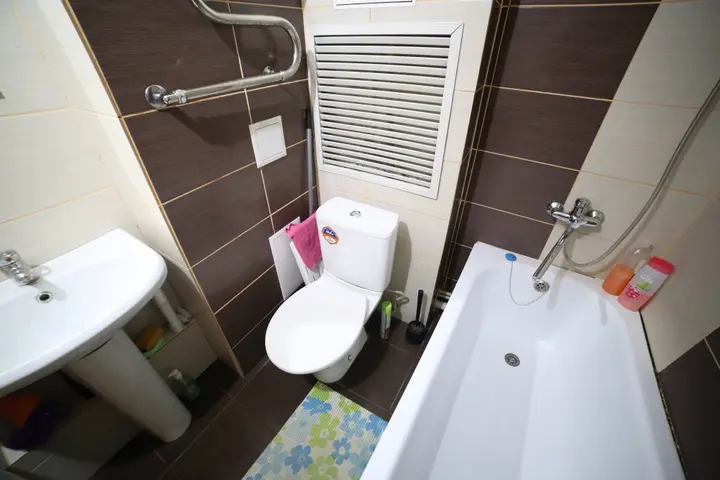Уфа: Апартаменты Бакалинская 64/3 Колосс