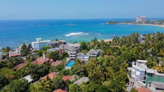 Унаватуна: Brand new apartment in Nature just 2 minute walk to beach
