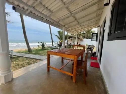Оваканда: Saman Beach Guest House