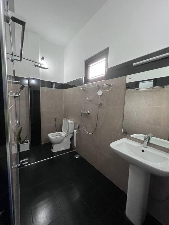Полватумодара: Neenfea residence