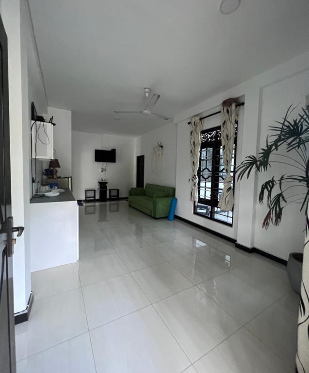 Полватумодара: Neenfea residence