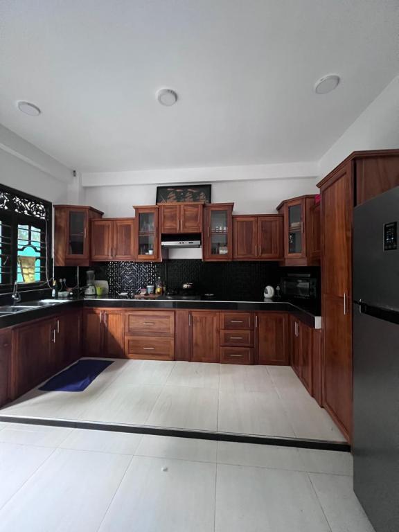 Полватумодара: Neenfea residence