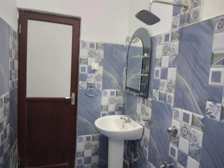 Катарагама: Dinu Holiday Inn
