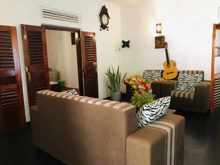 Kanthi Villa Midigama - Budget Home for 6 Pax with latest facilities — фото 2