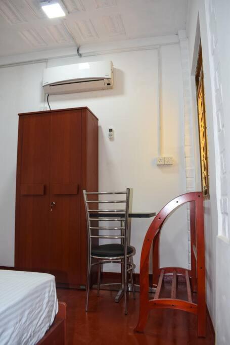 Three Room (2 A/C) Rest House in Arugam Bay — фото 1