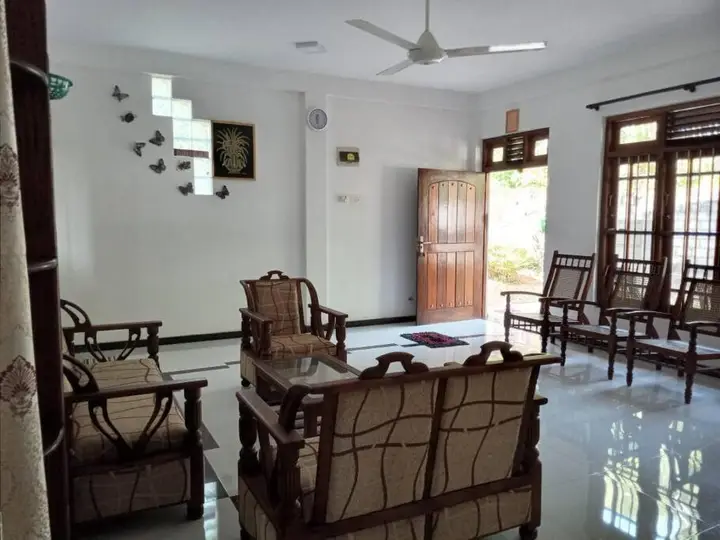 Private house with small garden in Hikkaduwa. — фото 1